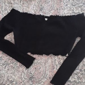Ribbed off the shoulder crop top